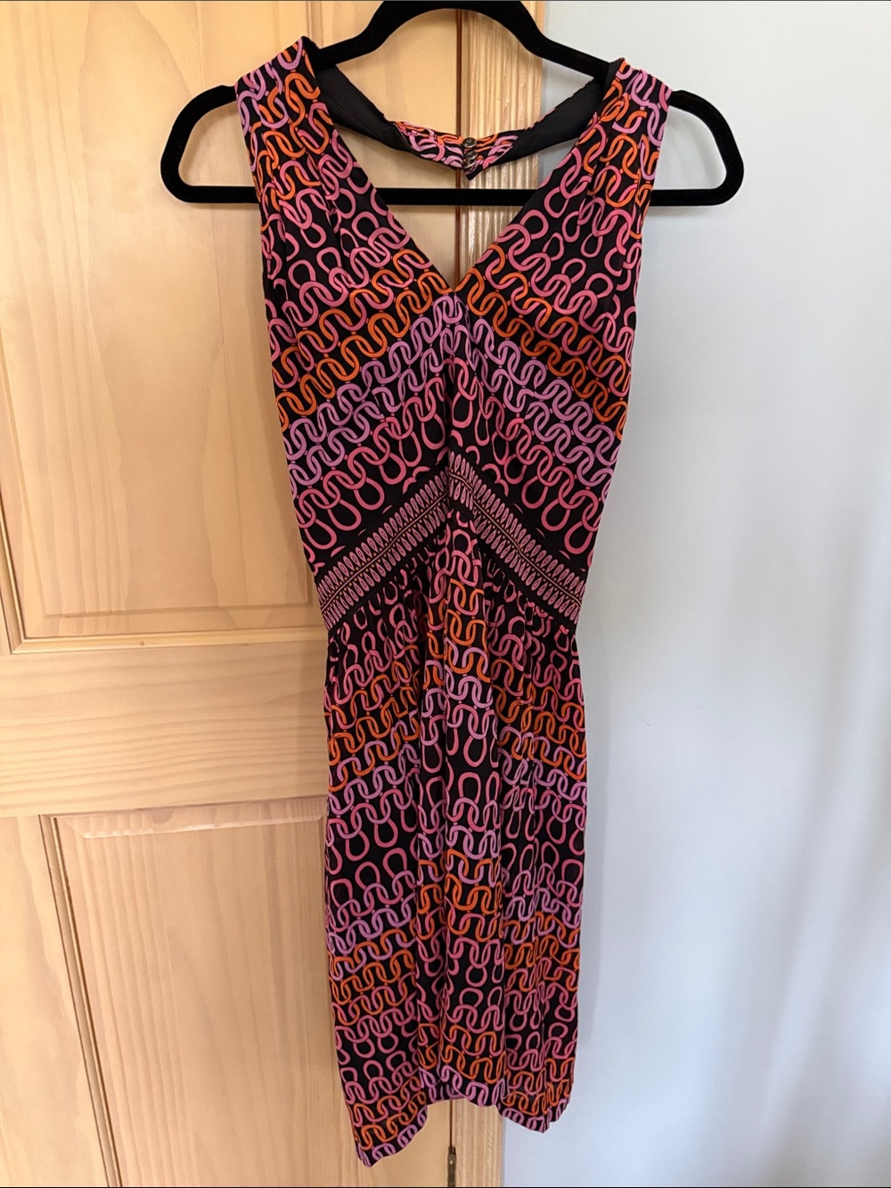 Trina Turk Los Angeles Sleeveless V-Neck Geometric Print Dress Size 8